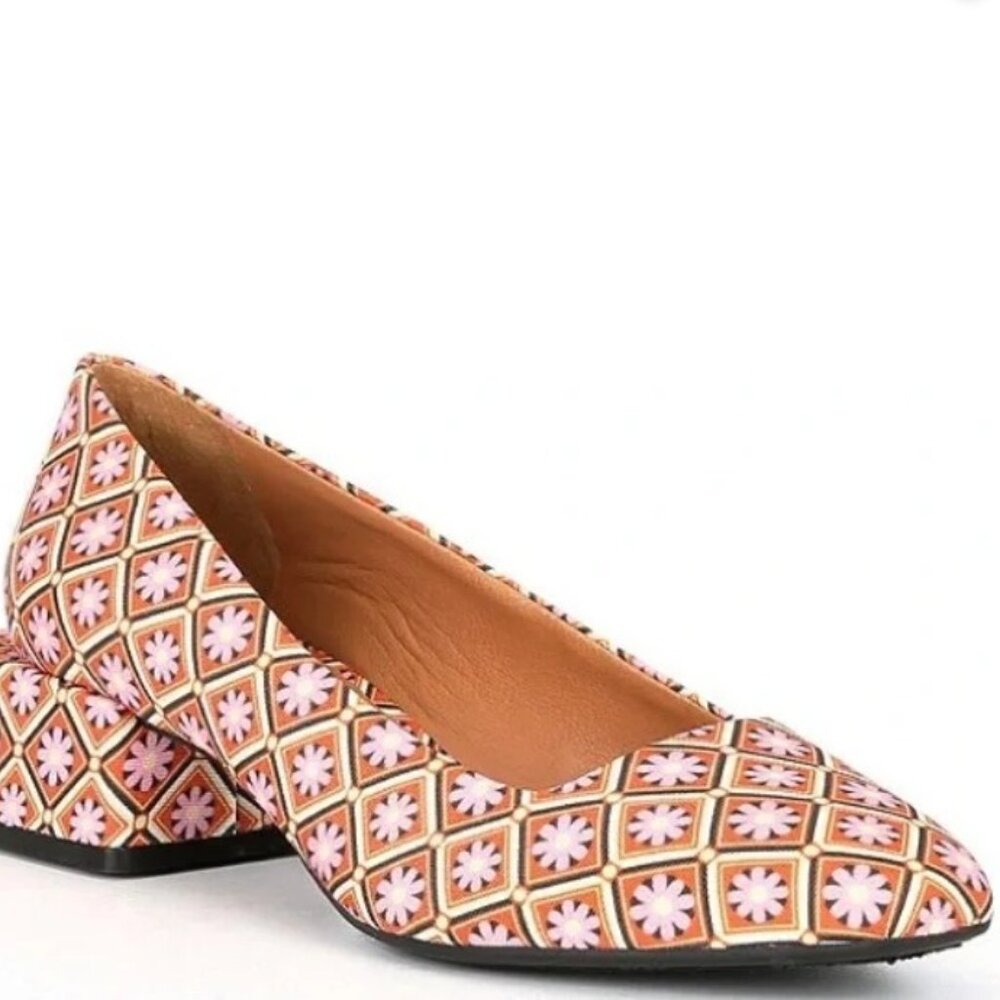Chelsea & Violet Mazzy Printed Pumps